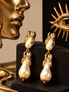 Sculptural Baroque Pearl Earrings in Radiant Gold